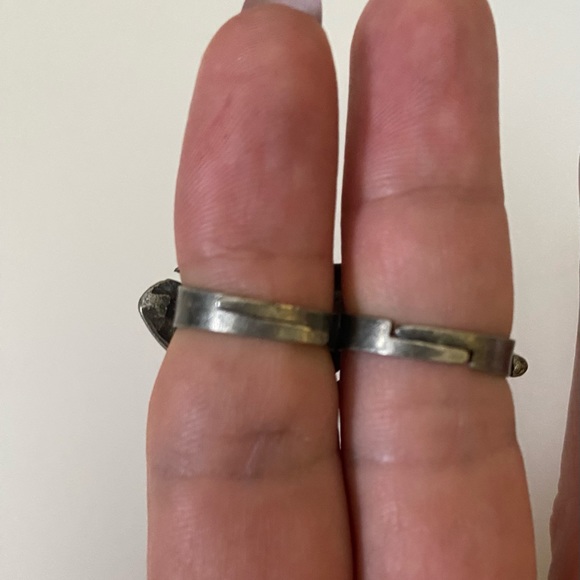 Metal Antique look Leaf Two Finger Crystal Open/Adj. Cuff Ring - Picture 4 of 10